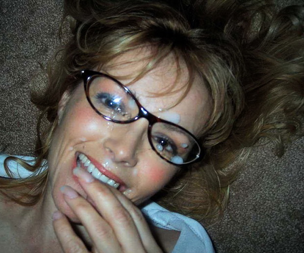 Dirty Mom Playing Secretary Jizz Shot On Glasses