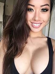 Sexy Asian In A Amazing Selfshot Picture