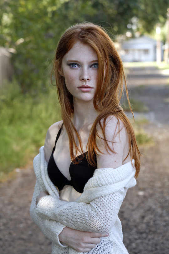 Nice Redhead In A Picture