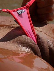Close Up Bikini
