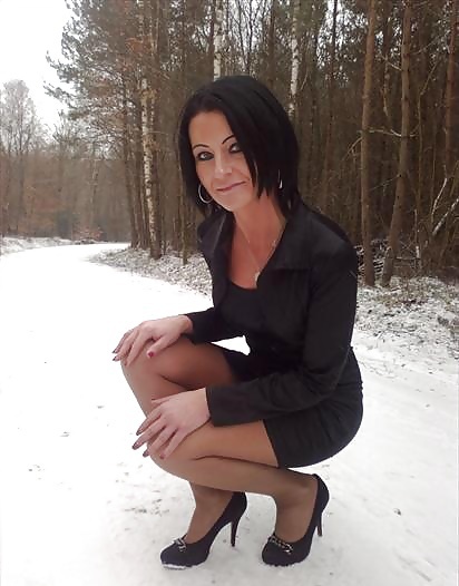 Brunette Mature Hooking Up On A Snowy Road