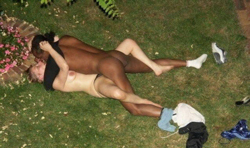 Party Ends Up With Sex Between Black Guy And White Lady